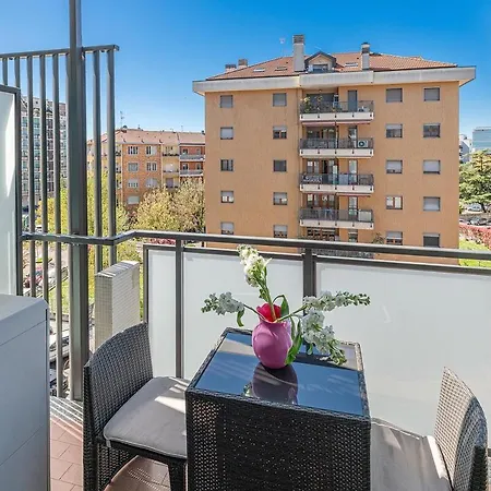 Apartament Quiet In Close To The Olimpic Village
