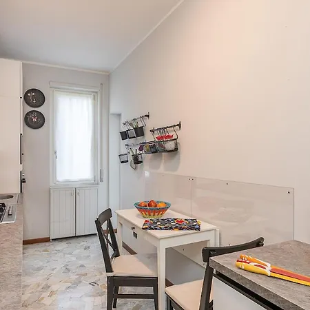 Quiet In Close To The Olimpic Village Apartament *