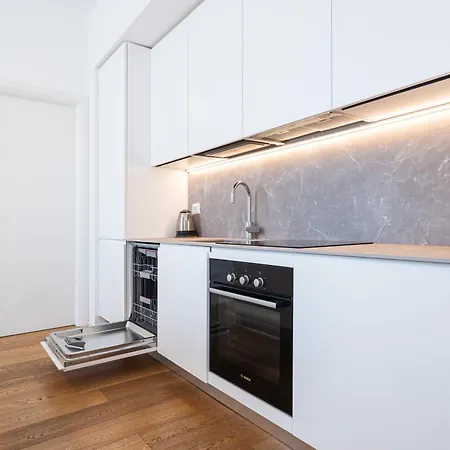 Splendid One Bedroom De Angeli 2nd Fl - Mirable Pm Daire *