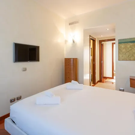 아파트 Wonderful 2bedroom Flat Solari 7th F - Mirable Pm 밀라노