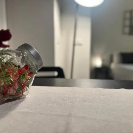 Апартаменты A Casa Di Imma A 5 Min Stazione Centrale, Wi-fi Veloce, Balcone Abitabile
