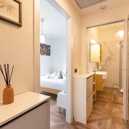 Bright One Bedroom Porta Venezia - Mirable Pm