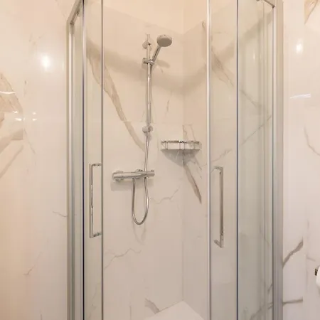Bright One Bedroom Porta Venezia - Mirable Pm Mediolan