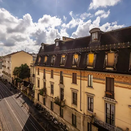 Bright One Bedroom Porta Venezia - Mirable Pm