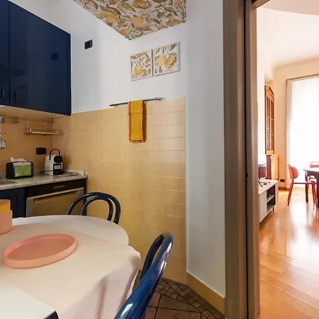 Apartman Youhosty - Charm Via Torino Milánó