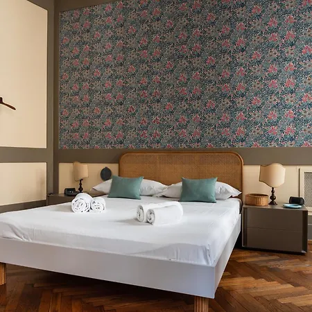 Apartment Youhosty - Charm Via Torino *