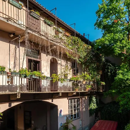The Brick Nest - Navigli View Apartment