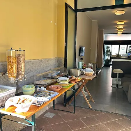 Ξενοδοχείο Salerno 3*