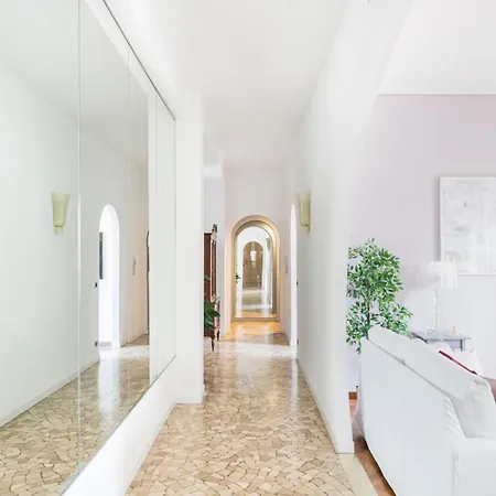 Apartment Luminosa E Spaziosa Dimora Nel Centro Di Milan