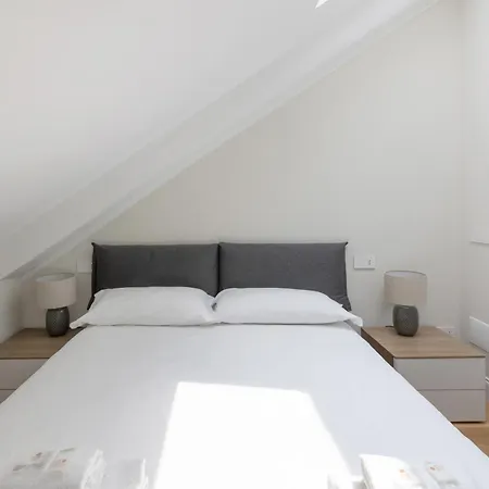 Luminoso Trilocale Certosa - Mirable Pm * Milano