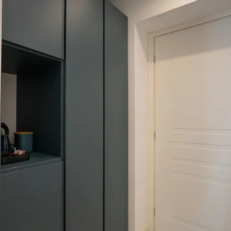 B And G San Babila- Luxury In The Heart Of - Design District Pensión Milán