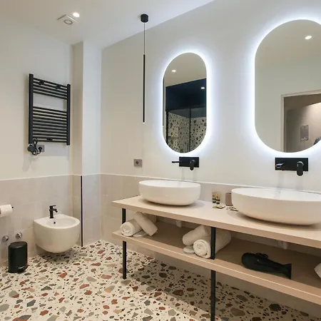 Cvm 19 Hotel Milano