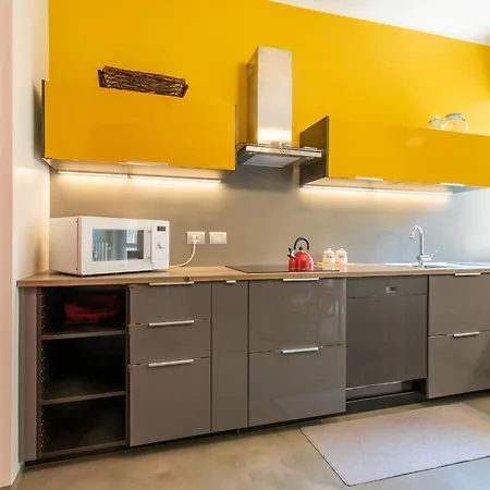 Borgese By Halldis Milan