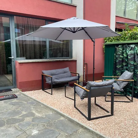 Red Lofty - Parcheggio Privato - 2 Fermate Da Rho Fiera, Mico E Bovisa