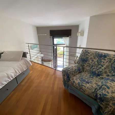 Artist S 80 Mq With Garden And Palm Tree Милан