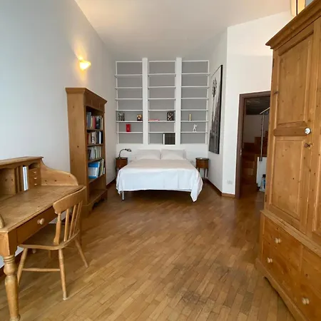 Artist S 80 Mq With Garden And Palm Tree