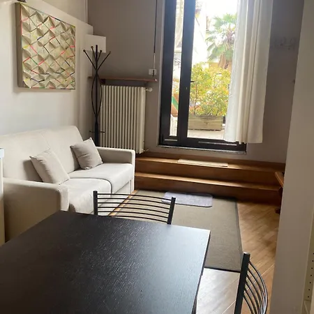 Artist S 80 Mq With Garden And Palm Tree