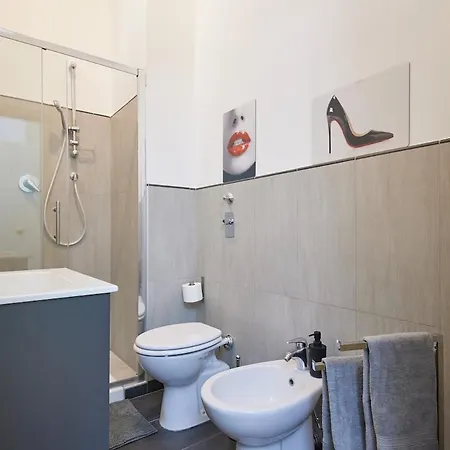 Eleganza E Design In Pieno Centro, 10min Dal Duomo * 米兰