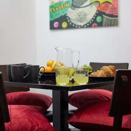 Eleganza E Design In Pieno Centro, 10min Dal Duomo Apartment Milan