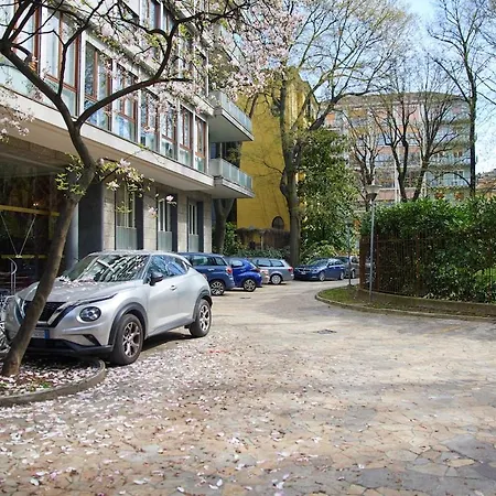 Eleganza E Design In Pieno Centro, 10min Dal Duomo * Milan