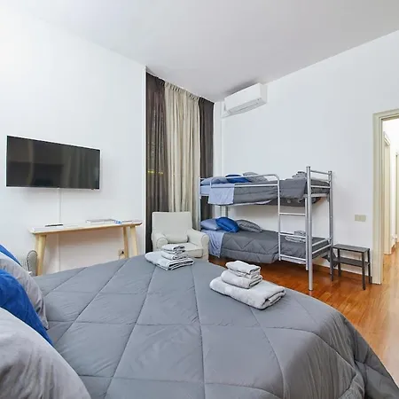 Eleganza E Design In Pieno Centro, 10min Dal Duomo Apartment *