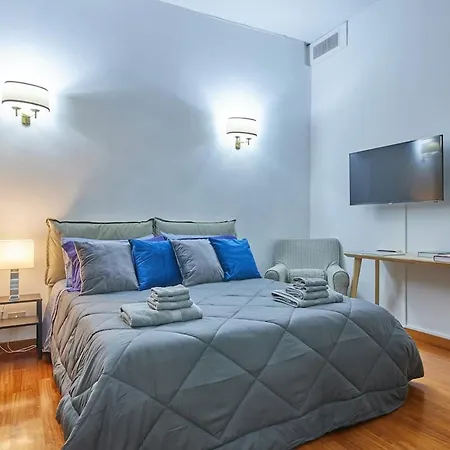 Eleganza E Design In Pieno Centro, 10min Dal Duomo Milan