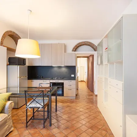 Bilocale Milanese Vicino Paolo Sarpi - Mirable Pm