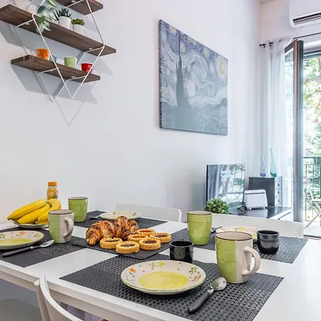 Deluxe & Elegant With Comfort And View 밀라노