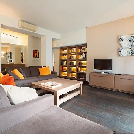 Apartment Stylish And Bright In The Center Of *