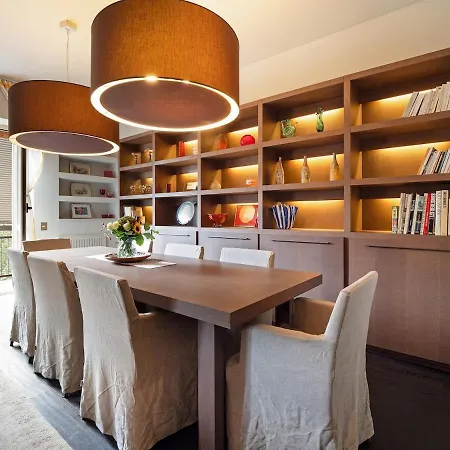 Stylish And Bright In The Center Of Apartment *