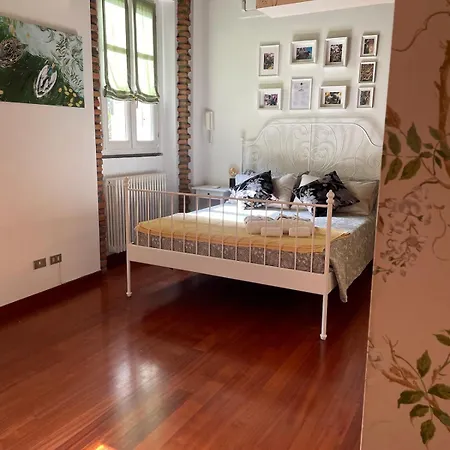 Charming At The Columns Of San Lorenzo *