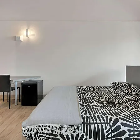 Pensionat A Tema Milano