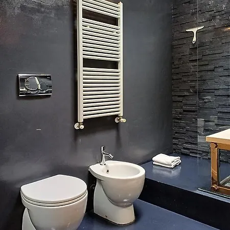 Apartmán Elegant Stylish House With Garden & Ac