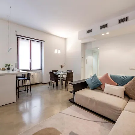 Duomo Heart- 7sundays Apartman Milánó