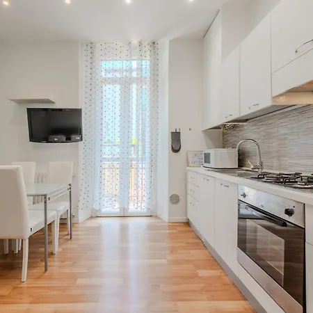 Easytopstay - Smart & Cozy Bocconi Apartamento