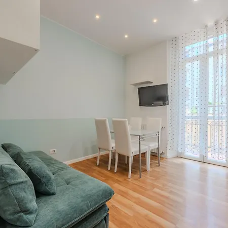 Apartamento Easytopstay - Smart & Cozy Bocconi Milán