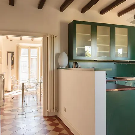 Youhosty - Nerino 10 Milán