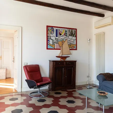 Apartment Youhosty - Nerino 10 Mailand