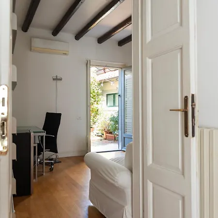 Youhosty - Nerino 10 * Milano