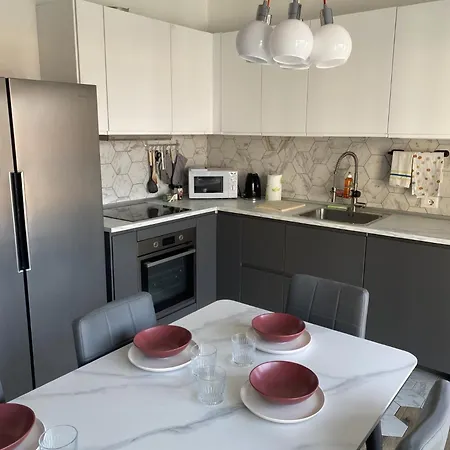 Attico - 3 Camere E 3 Bagni - Nolo District Alloggio in famiglia Milano