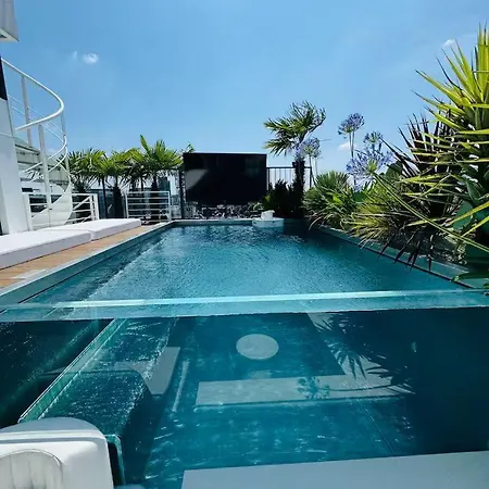 Readhostprofile! Luxury Penthouse Near Duomo * ミラノ