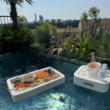 アパート Readhostprofile! Luxury Penthouse Near Duomo ミラノ