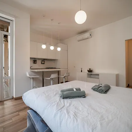 Ray 6 Navigli Apartment *