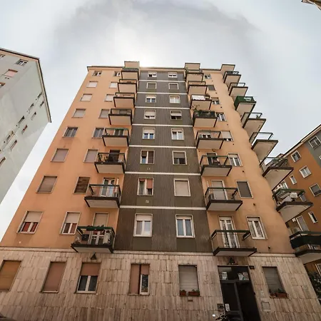 Ray 6 Navigli Mailand