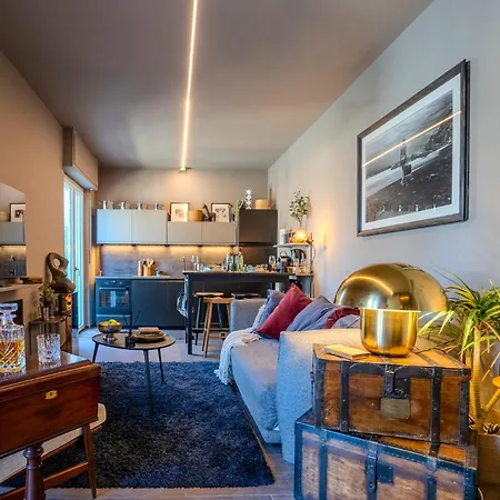 Apartament Lussuoso Attico Con Terrazza, Vicino Metro, Duomo, Fondazione Prada *