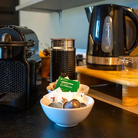 Apartament Lussuoso Attico Con Terrazza, Vicino Metro, Duomo, Fondazione Prada Mediolan