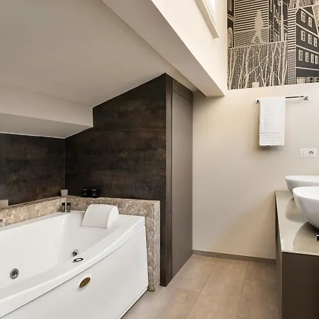 アパート Readhostprofile! Luxury Penthouse Near Duomo