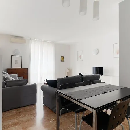 Melchiorre Trilocale D Epoca Ampio E Luminoso Apartman *