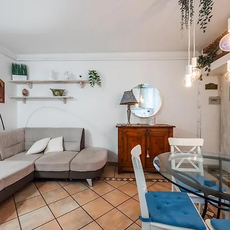 Savona Bilo13 Fashion Spot Metro A 5 Minutes Wifi And Ac アパート ミラノ