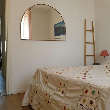 Comoda * מילאנו